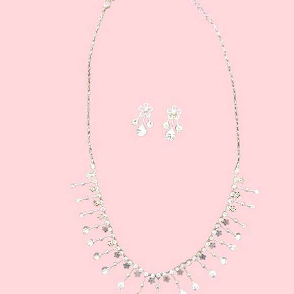 Handcrafted Diamond & Silver Necklace & Earrings - Picture 5 of 5